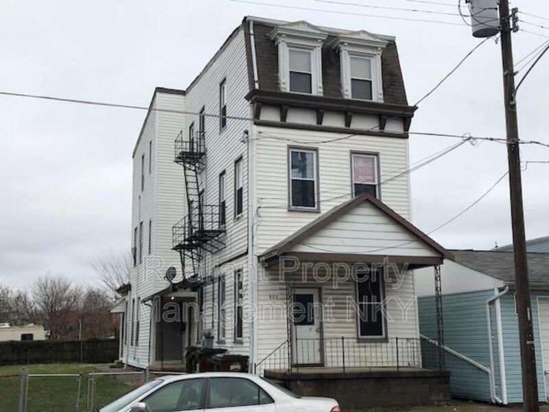 Primary Photo - 808-810 Isabella St