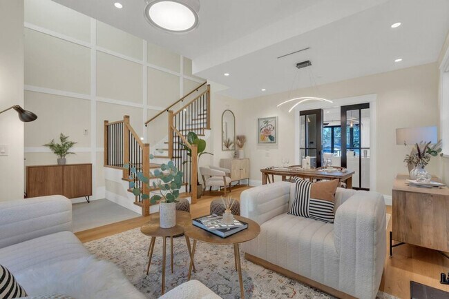 Photo du bâtiment - 2145 W 32nd Ave