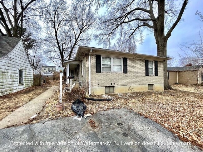 Building Photo - 1618 S Appleton Ave