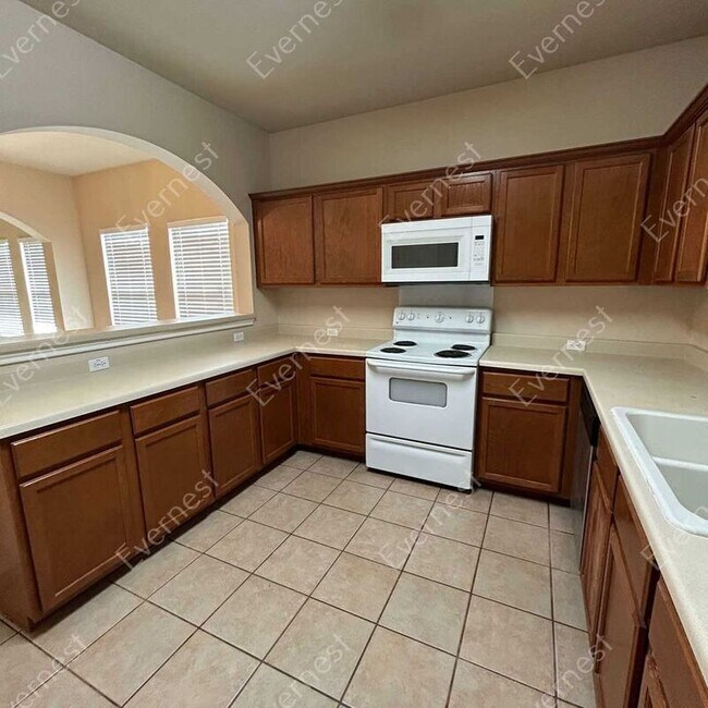 Foto del edificio - 13408 Mizzen St
