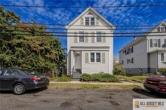 Building Photo - 67 Prentice Ave