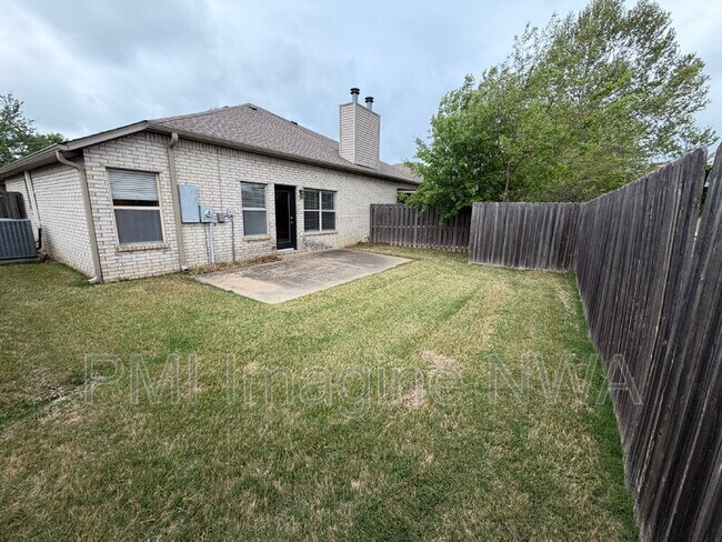 Foto del edificio - 88 E Cydnee St