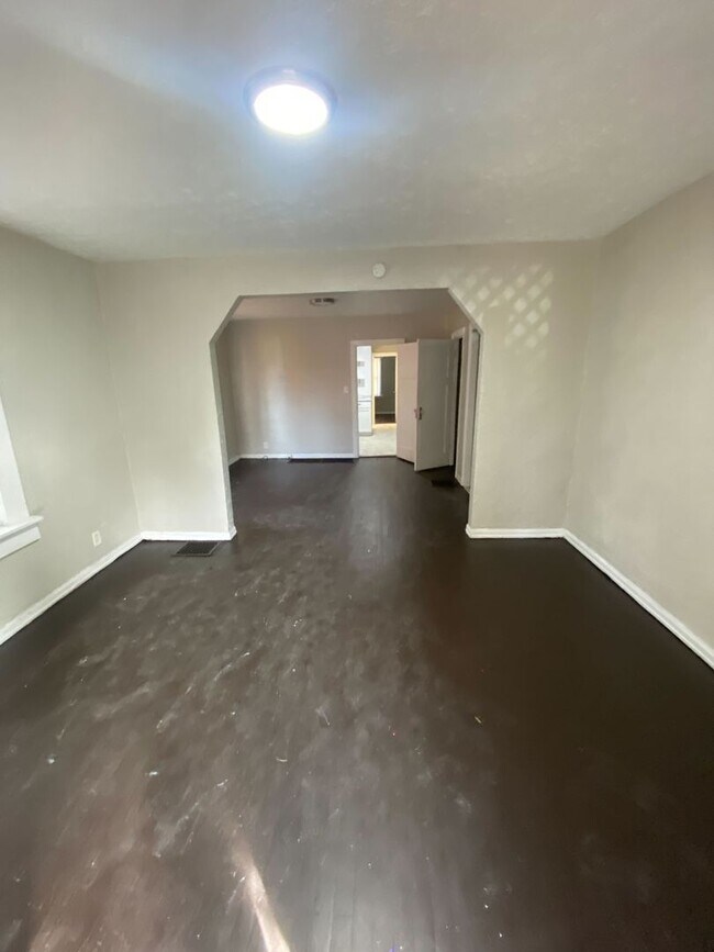 Building Photo - 1206 Edgemont Ave