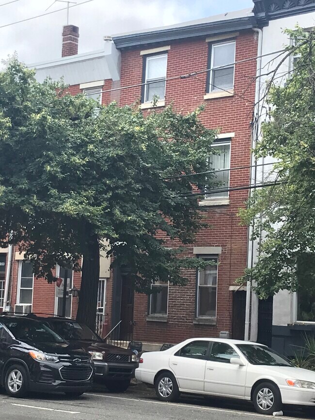 Building Photo - 954 N 5th St