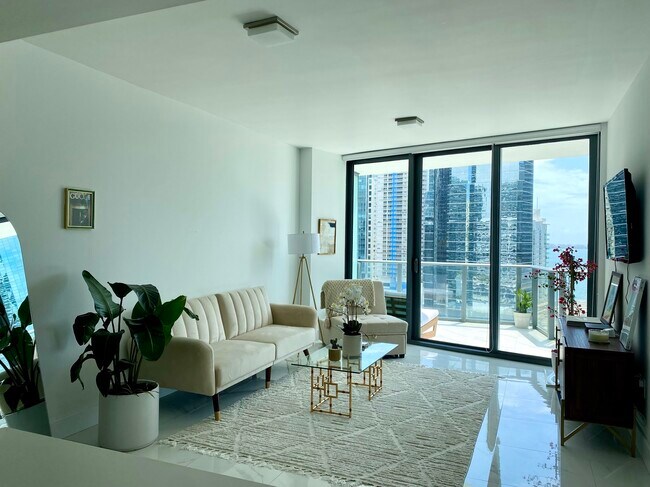 Building Photo - 1300 S Miami Ave