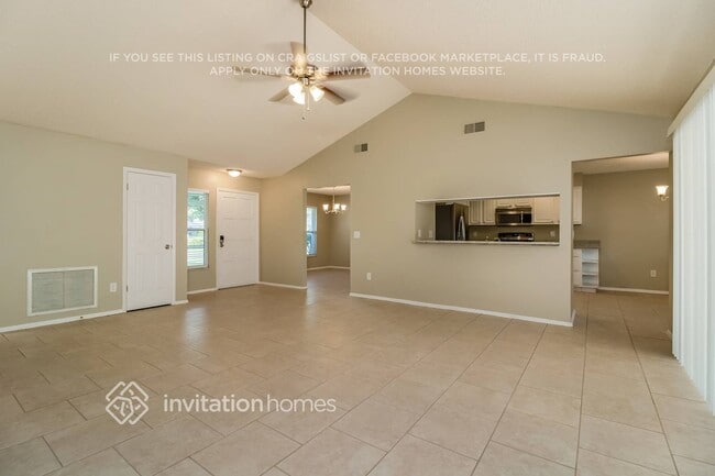 Building Photo - 15103 Southfork Dr