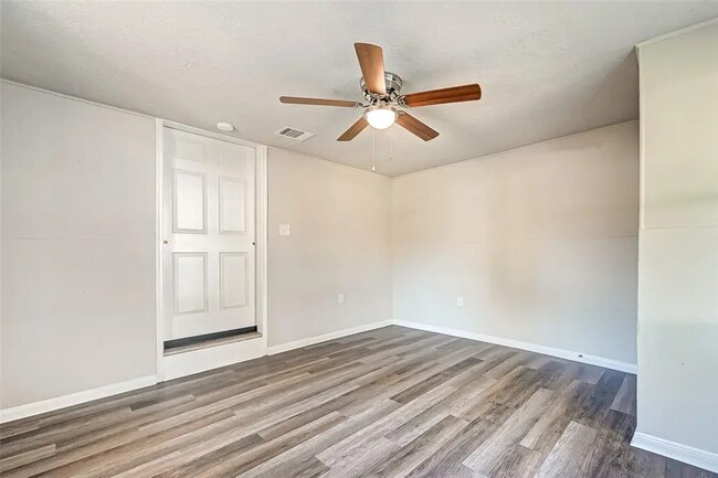 Foto del edificio - Bluebonnet