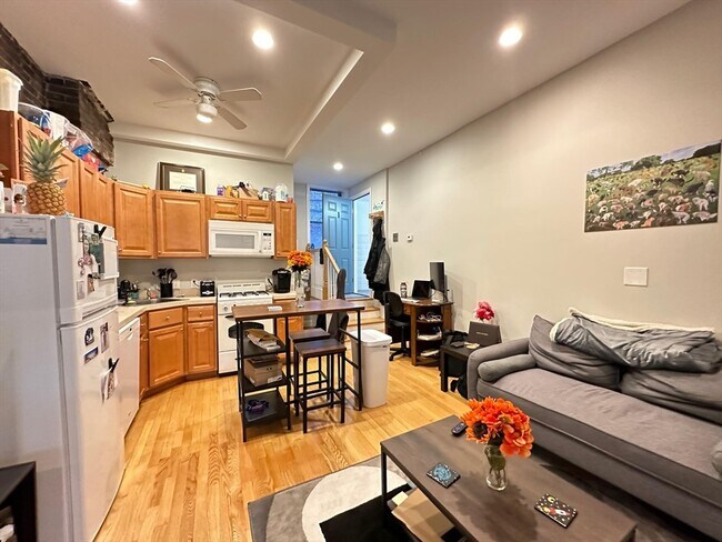 Foto del edificio - 209 Endicott St