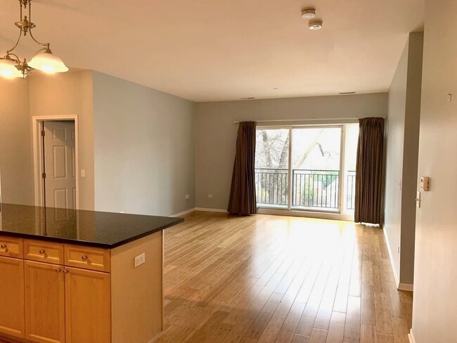 Building Photo - 5100 W 96th St