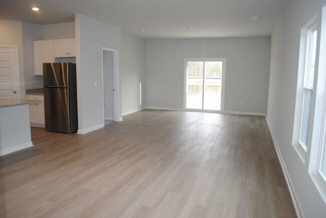 Building Photo - Forestbrook Estates