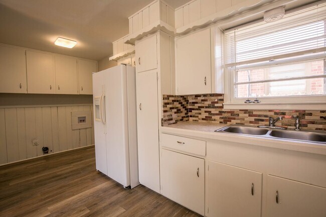 Foto del edificio - 2308 62nd St