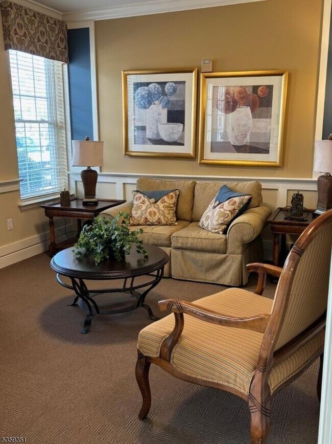 Foto del edificio - 6006 Brookfield Glen Dr