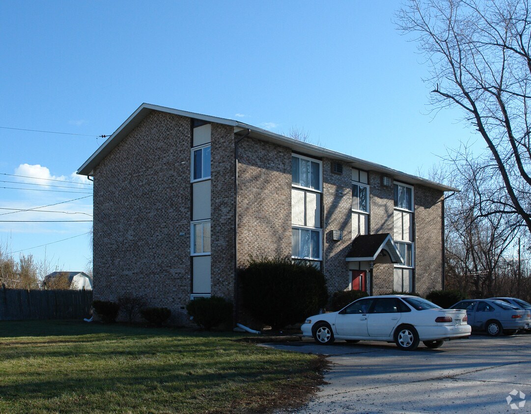 B Rentals in Lorain at 3861 W Erie St Lorain, OH