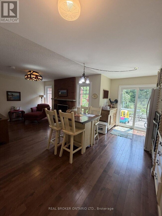 Photo du bâtiment - 205B Cedar Beach Rd