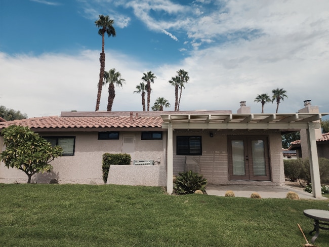 Building Photo - 41785 Largo