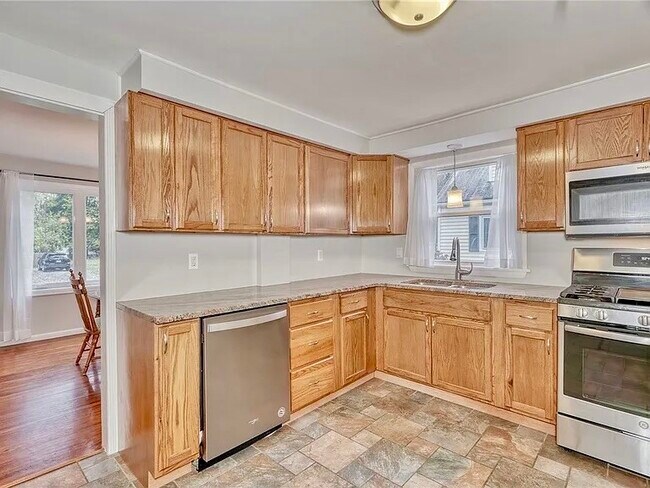 Foto del edificio - 78 Kimbark Rd