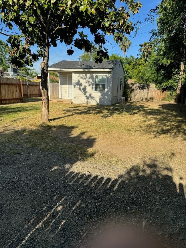 Building Photo - 450 Peralta Ave.