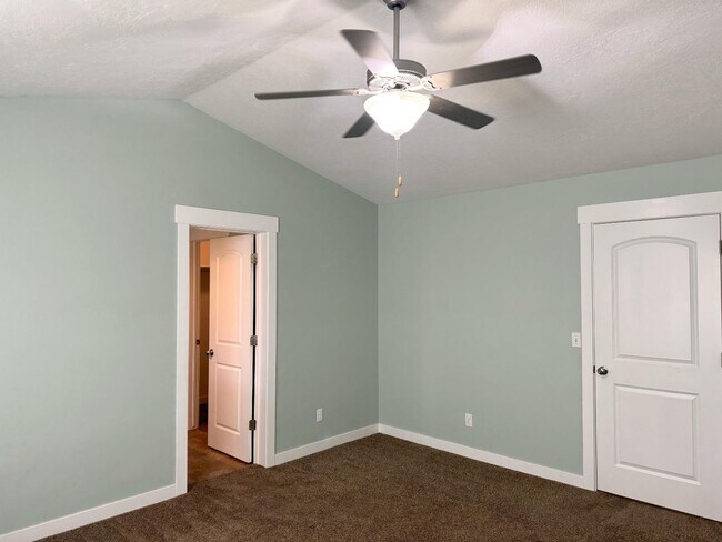 Building Photo - 362 S 790 W