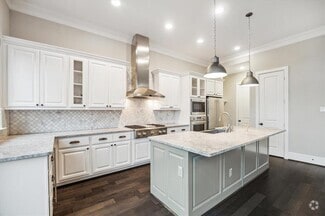 Building Photo - 5739 Concha Ln