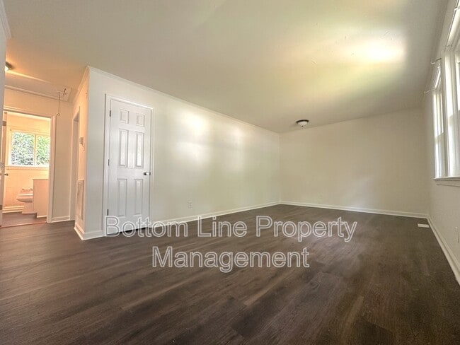Foto del edificio - 2518 Marlowe Ave