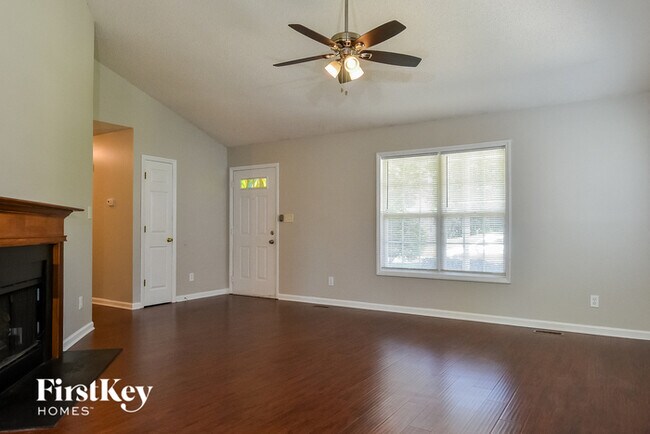 Building Photo - 7121 Taunton Dr
