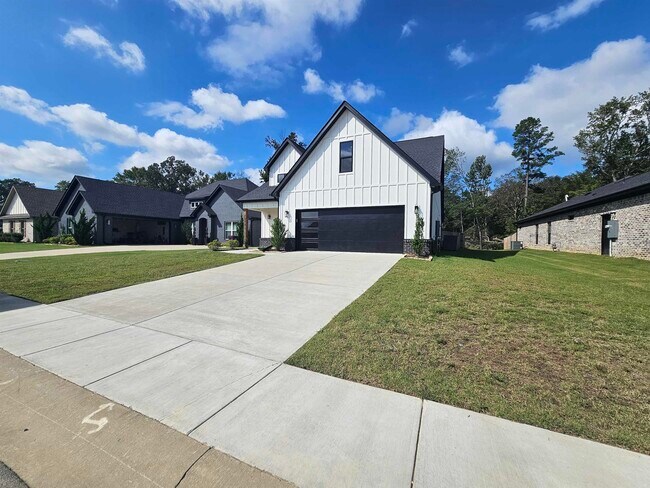 Foto del edificio - 7233 Havenwood Dr