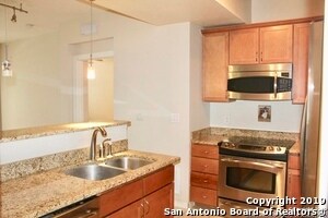 Building Photo - 7342 Oak Manor Dr