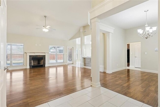 Building Photo - 2488 New Iberia Cir