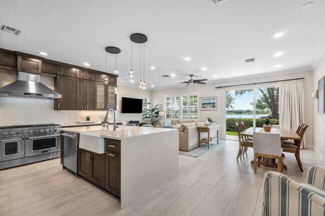 Building Photo - 550 Tomahawk Ct