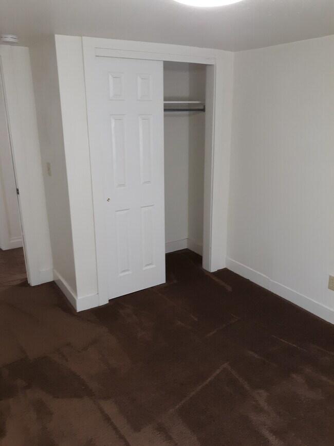 Second Bedroom - 1403 E Harney St