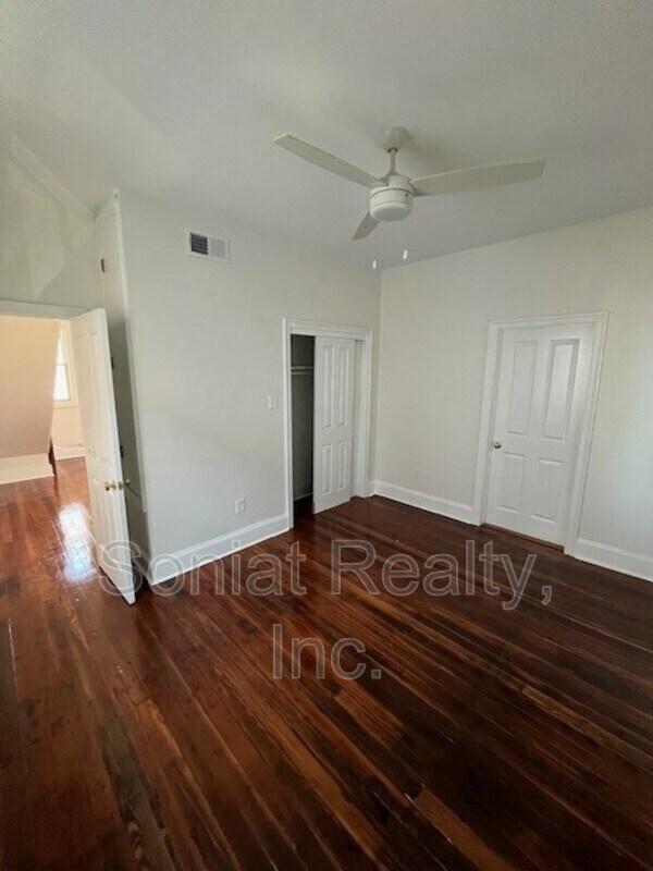 Building Photo - 712 Toledano St
