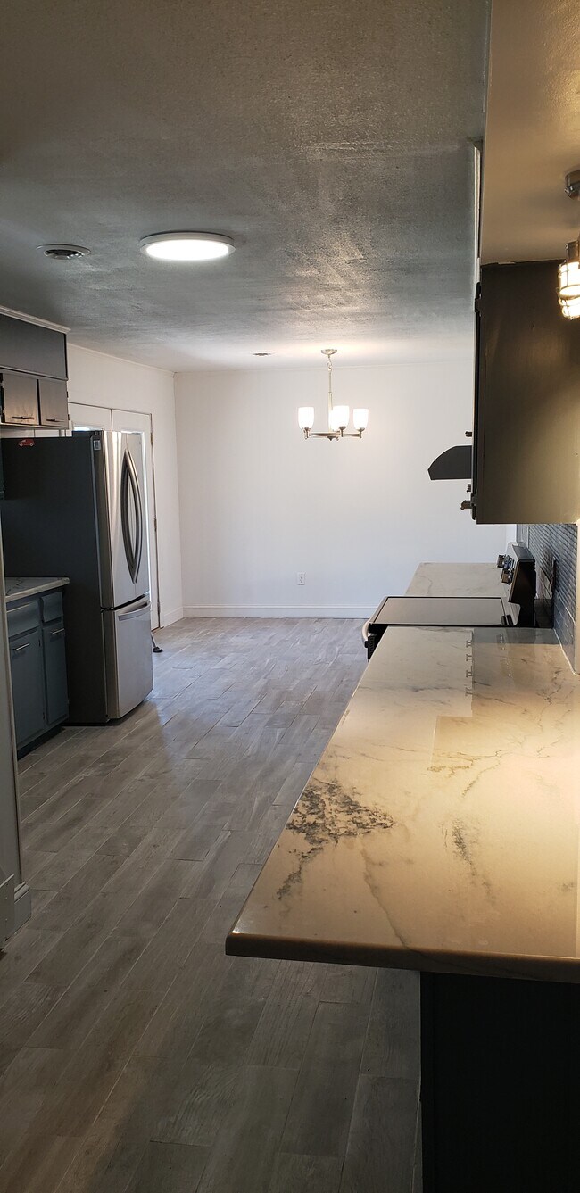 Foto del edificio - 442 McGuire Cir