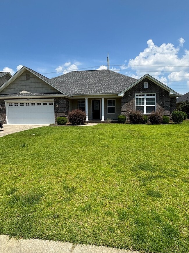 Building Photo - 531 Waterlily Dr