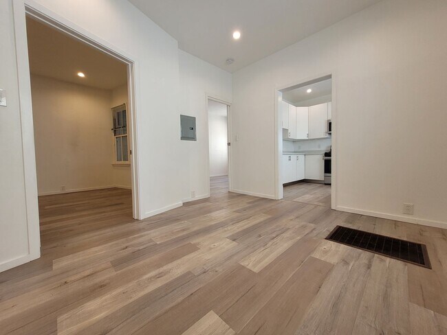 Foto del edificio - 432 Collingwood St