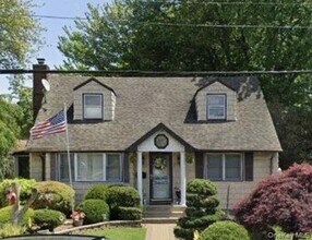 Building Photo - 519 Fowler Ave