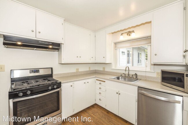 Foto del edificio - 3 br, 1.5 bath House - 825 Colorado Ave