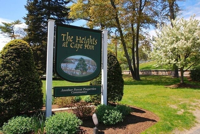 Entrance to Heights - 520 Heights At Cape Ann