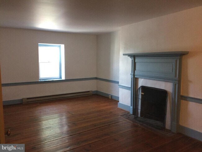 Building Photo - 403-B S Braddock St