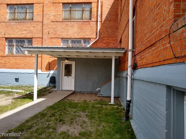 Foto del edificio - 311 S Main St