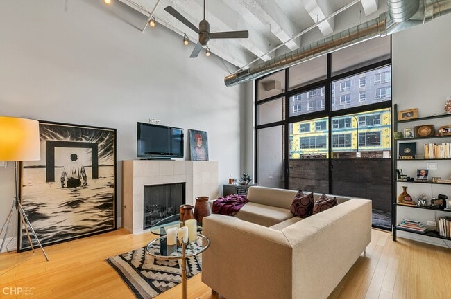 Foto del edificio - 1800 Ridge Ave