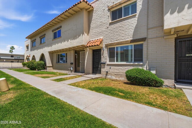 Foto del edificio - 6833 E Osborn Rd