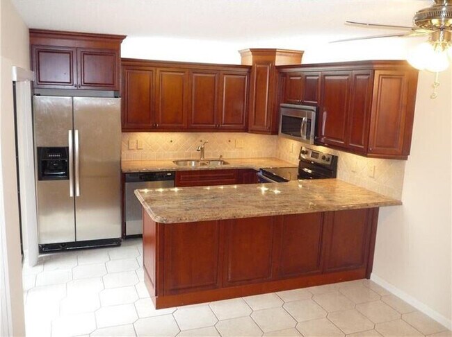 Foto del edificio - 9937 NW 6th Ct