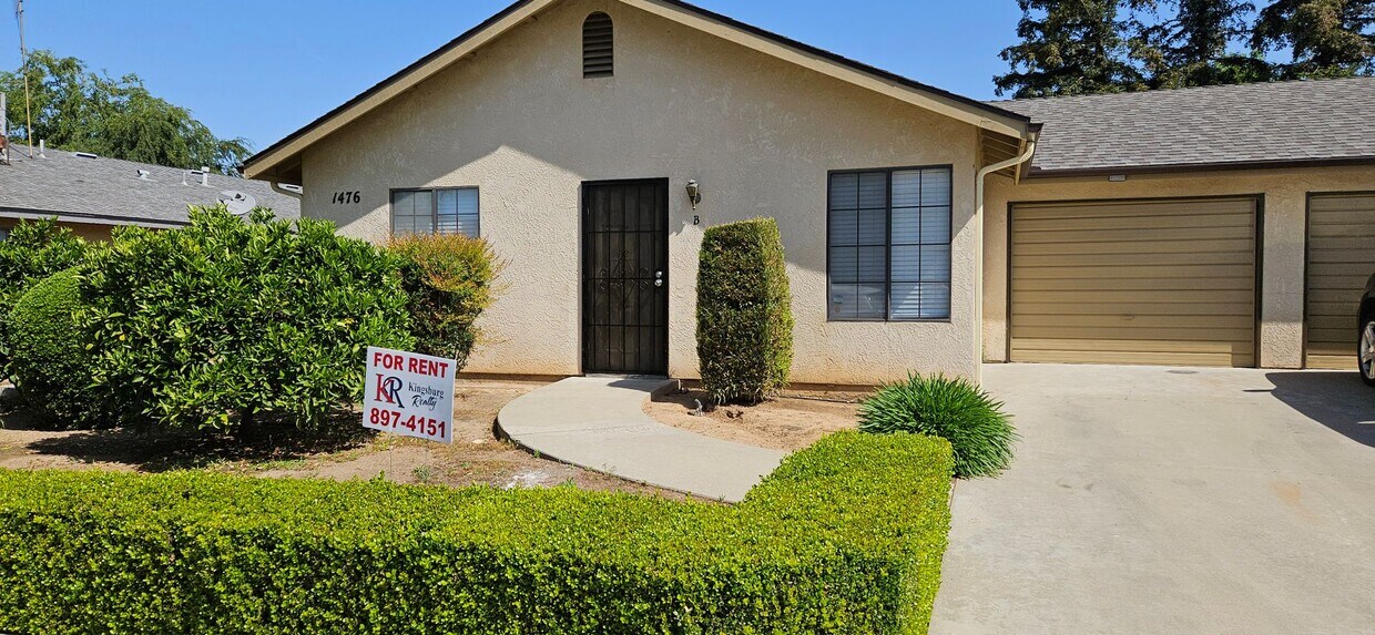 Primary Photo - 1476 E Carolyn Ln A-C
