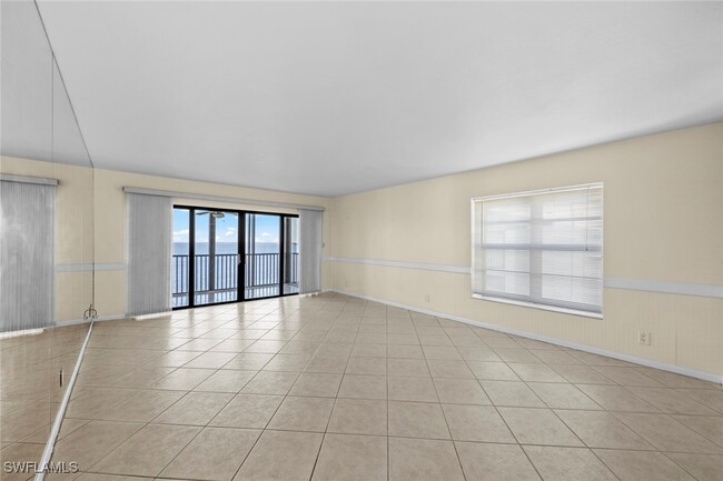 Building Photo - 3350 N Key Dr
