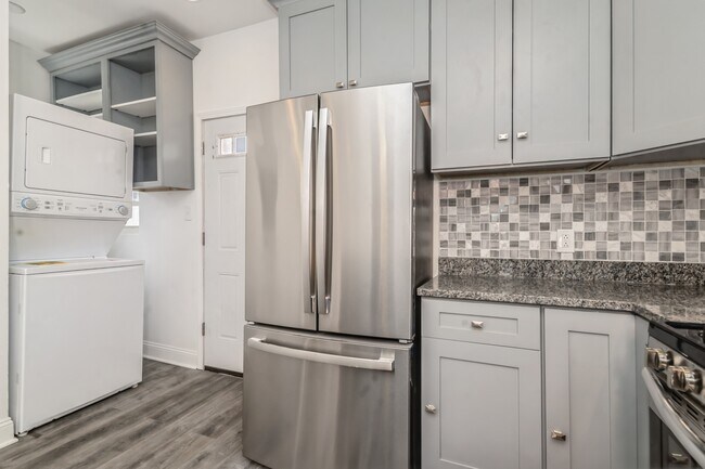 Building Photo - 6510 S Evans Ave