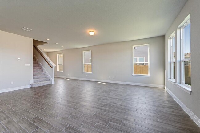 Foto del edificio - 112 Winding Hollow Ln