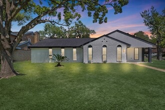 Building Photo - 11402 Ash Creek Dr