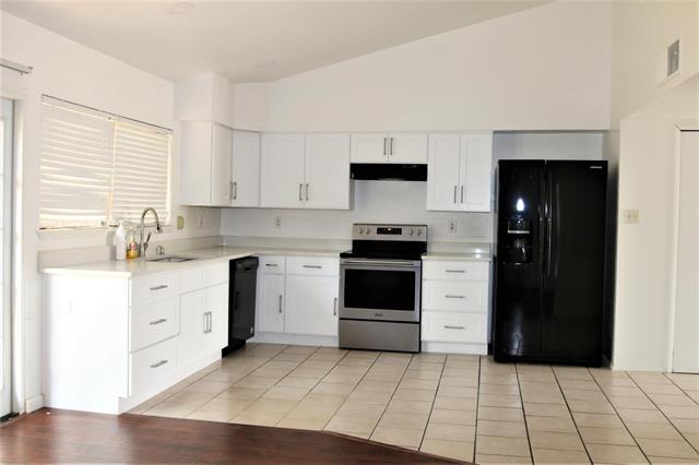 Building Photo - 2730 Hackberry Ln