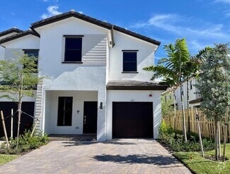 Building Photo - 267 SW 159th Pl