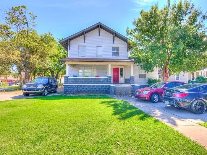 Primary Photo - 715 Asp Ave